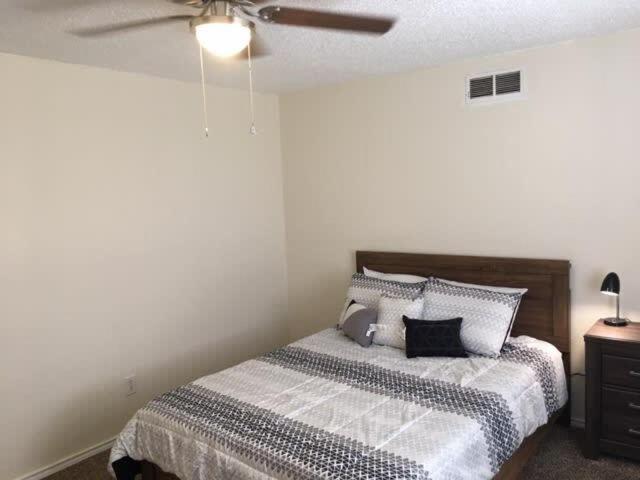 Quiet Townhouse Close To Fort Sill! Lawton Exterior foto